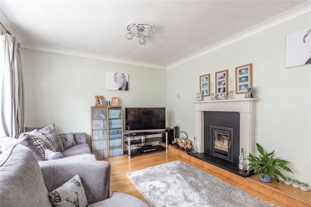 Property photo 3 of 29 Picture No. 04