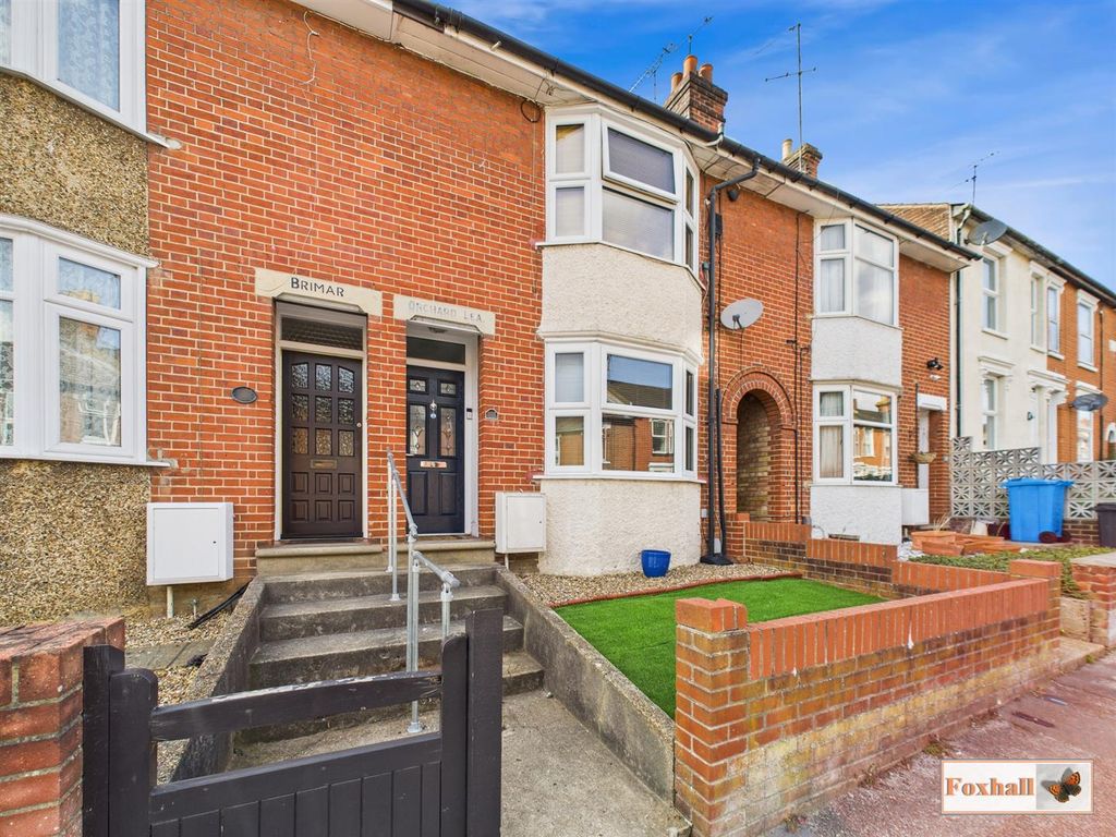 Property photo 1 of 20 Front