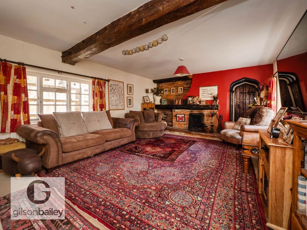 Property photo 2 of 27