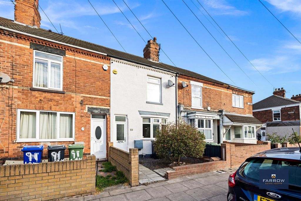 Property photo 1 of 20 Front