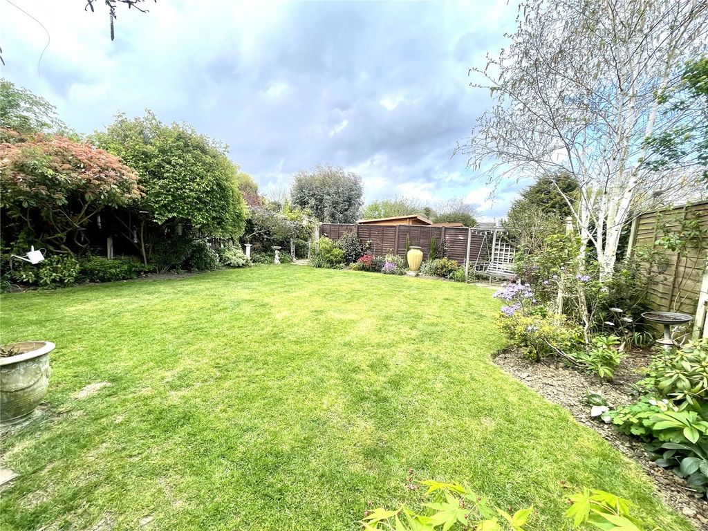 Property photo 2 of 38 Picture No. 06