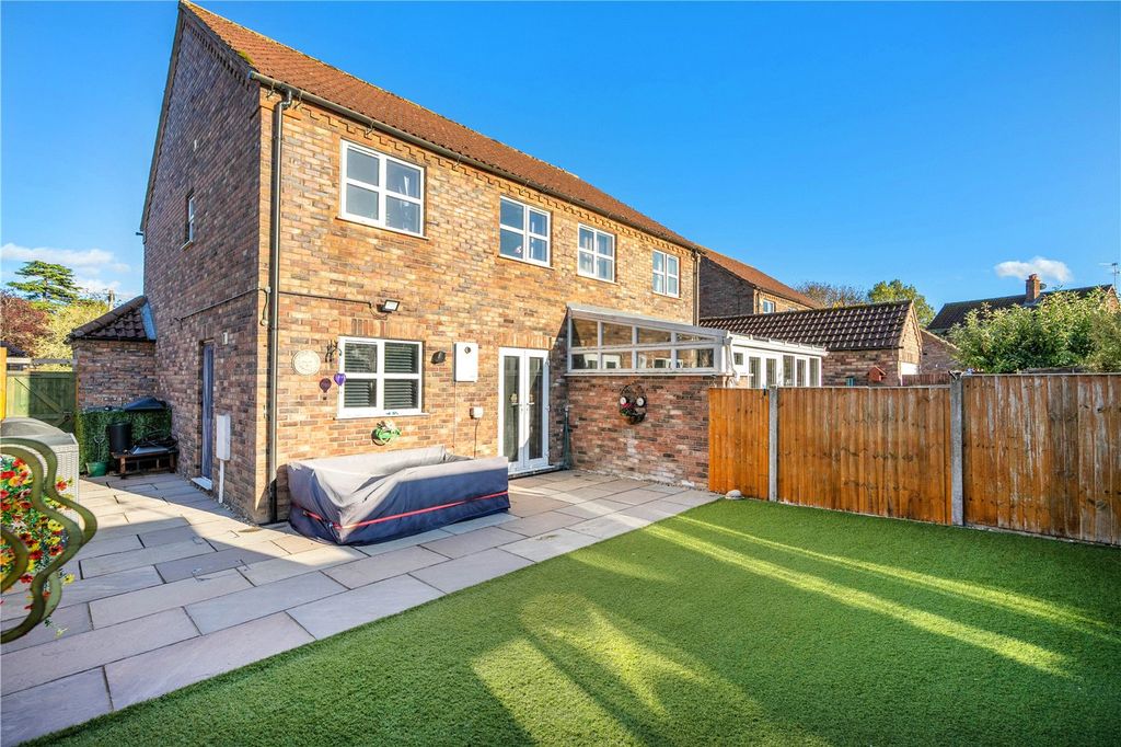 Property photo 3 of 15 Picture No. 03