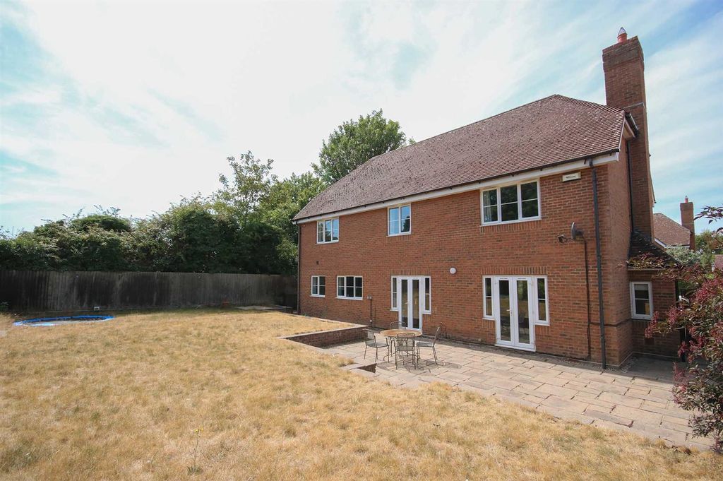 Property photo 2 of 34 Img_5558.Jpg