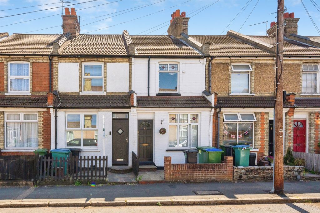 Property photo 1 of 12