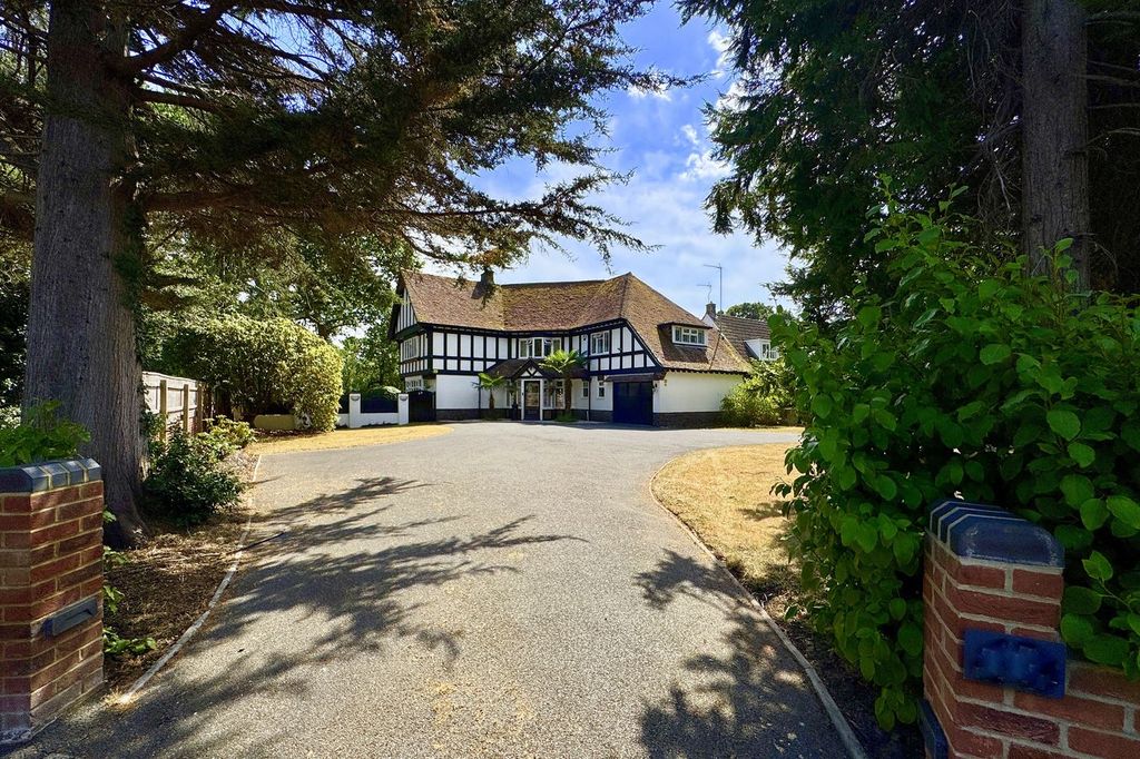 Property photo 3 of 34
