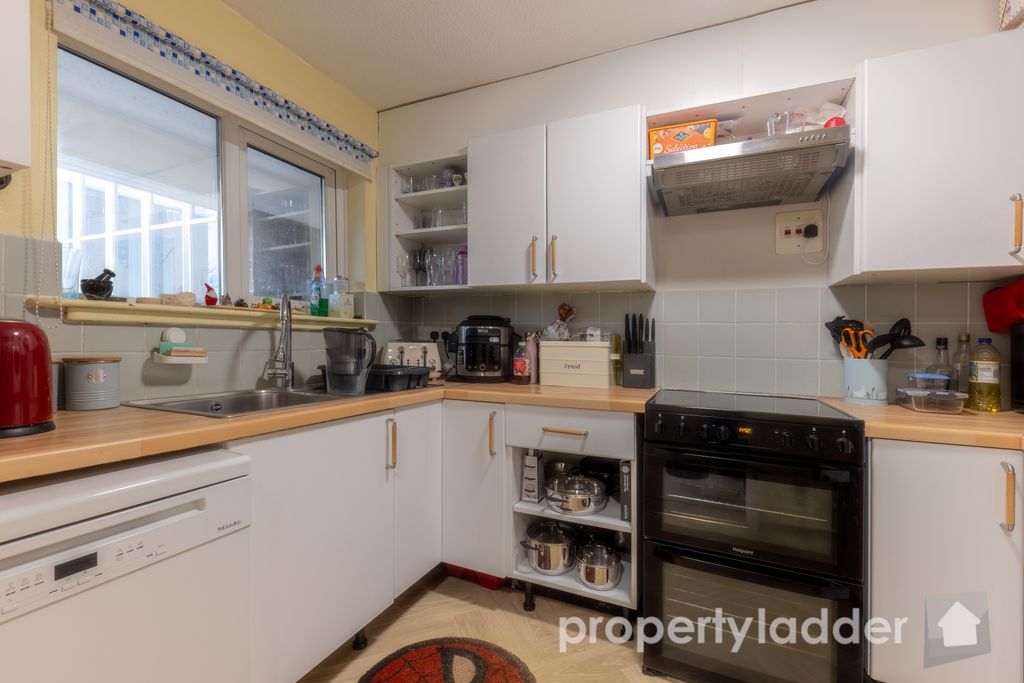 Property photo 3 of 9 Pl-4