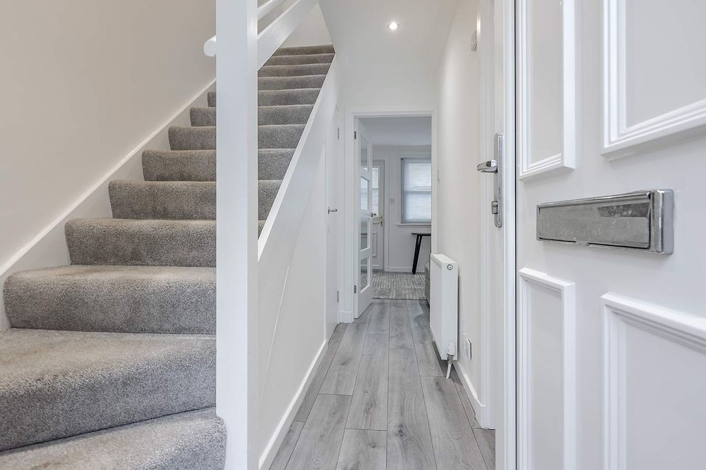 Property photo 2 of 19 Hall