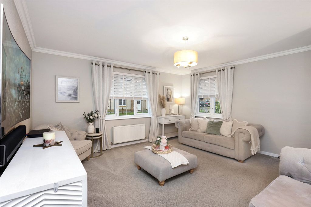 Property photo 3 of 18 Picture No. 06