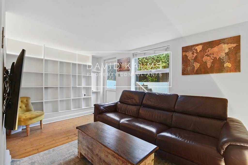 Property photo 3 of 12