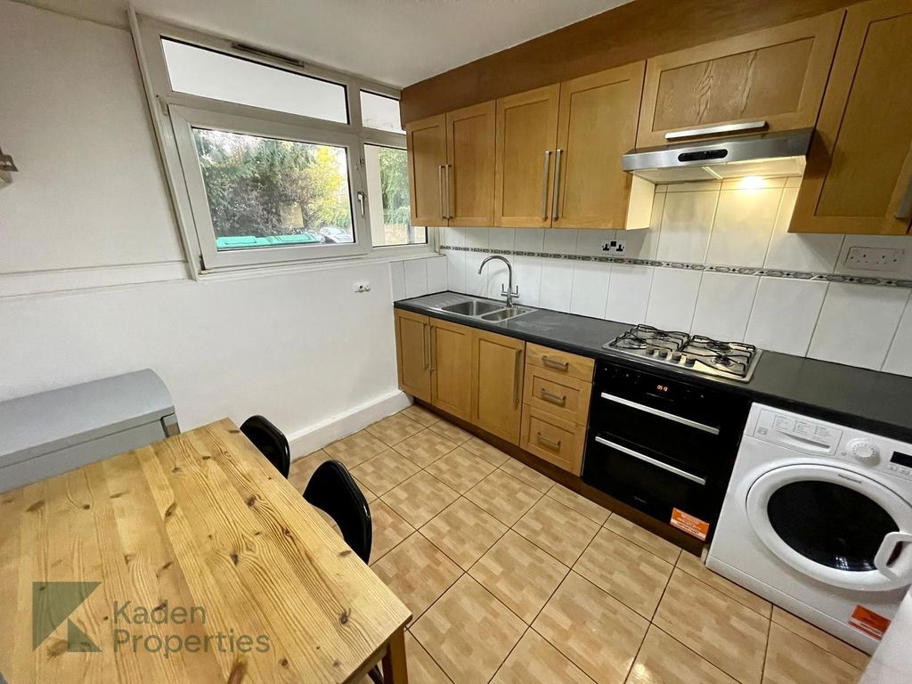 Property photo 1 of 25