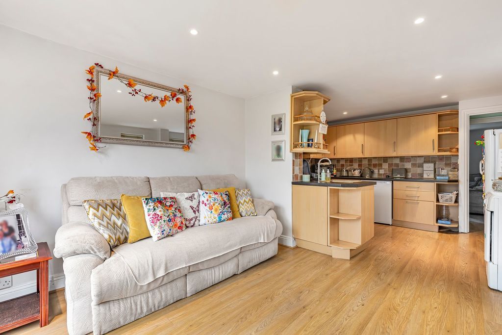 Property photo 3 of 19