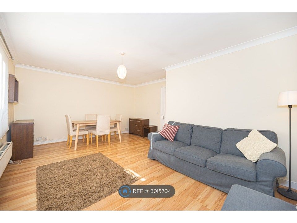 Property photo 3 of 23