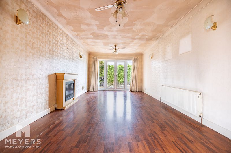 Property photo 2 of 11 Photo 9