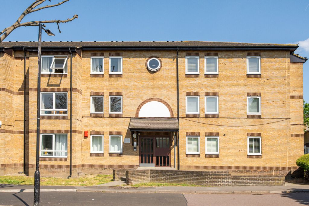 Property photo 2 of 16 1451364-3-69Ef48F...