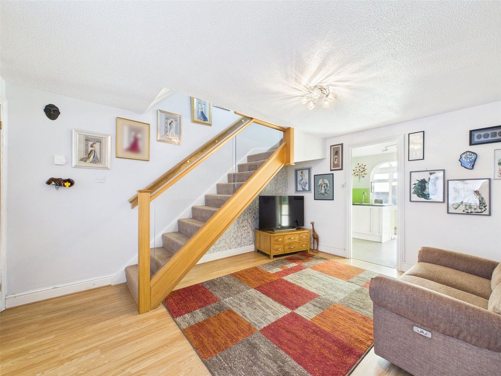 Property photo 2 of 12 Picture No. 13