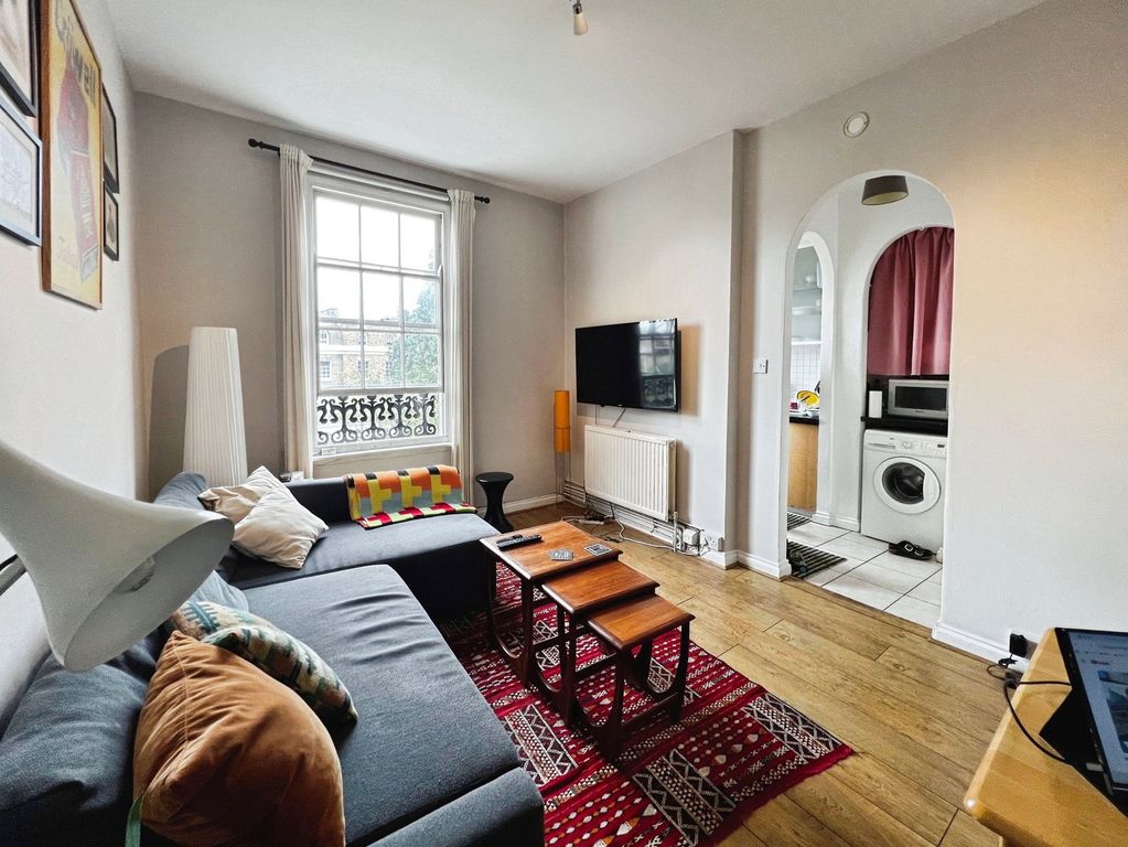 Property photo 2 of 12