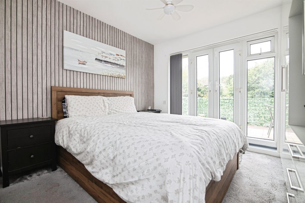 Additional image 9 of 3 bed semi-detached house for saleLeslie Rise, Tividale, Oldbury B69