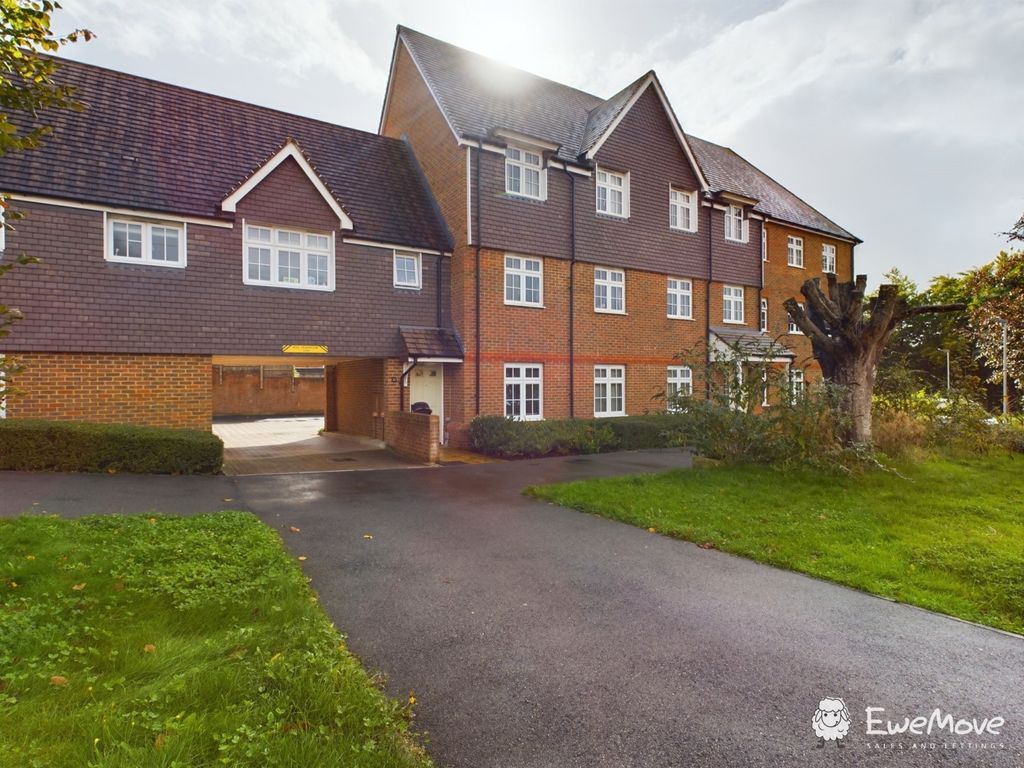 Property photo 1 of 14 Cam02899G0-Pr0040-Still001