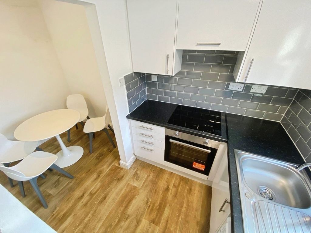 Property photo 2 of 20 Pbox-Img.Jpg
