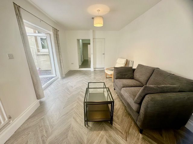 Property photo 2 of 10 Living Room