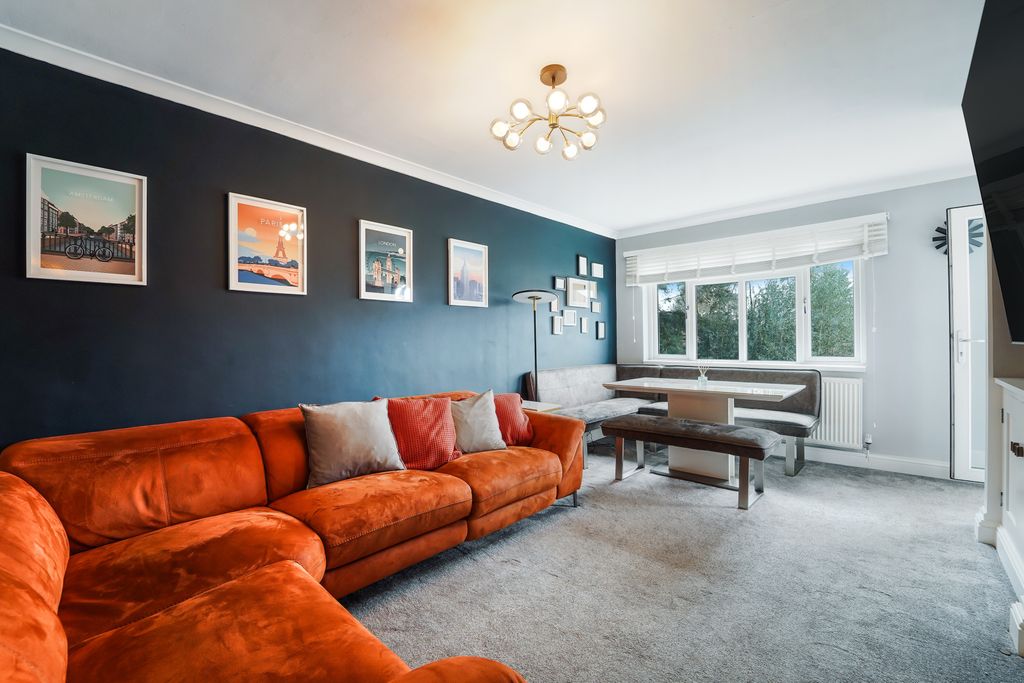 Property photo 2 of 12 Picture No. 10