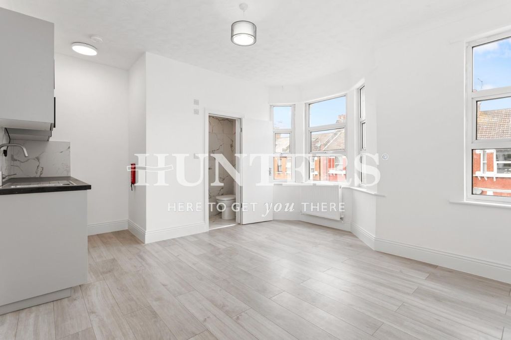 Property photo 1 of 12 043A4295.Jpg
