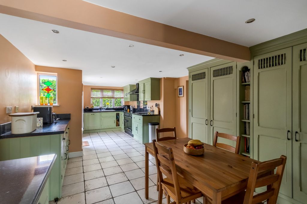 Property photo 2 of 24 Kitchen Breakfast Rm