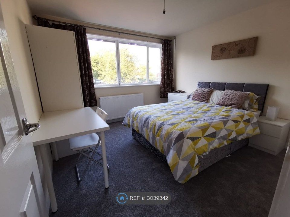 Property photo 3 of 4