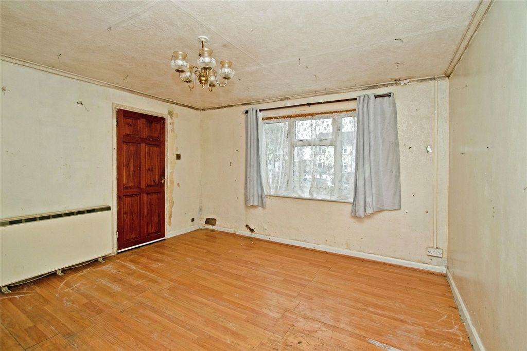 Property photo 2 of 14 Picture No. 13