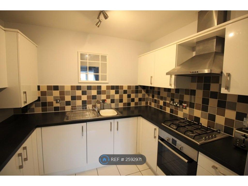 Property photo 3 of 6