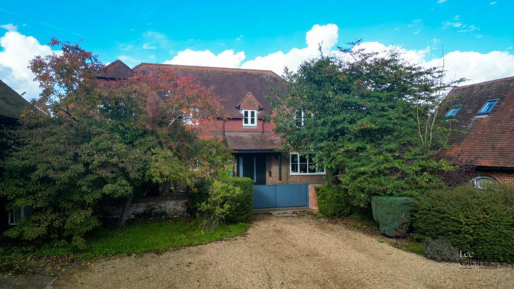 Property photo 1 of 28