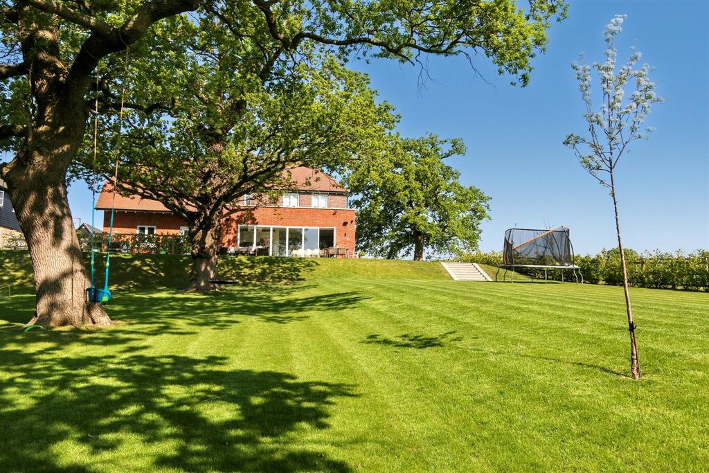 Property photo 3 of 34 Qxkb1Ilk70Qe1Y6Creto7A.Jpg