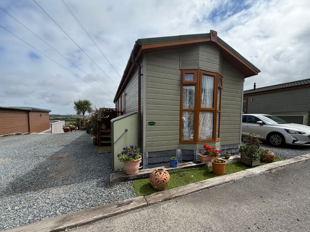Property photo 2 of 18 Front
