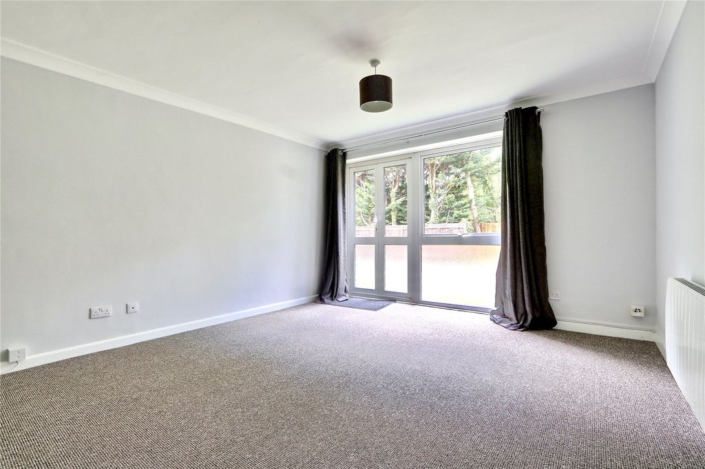 Property photo 3 of 7 Picture No. 05