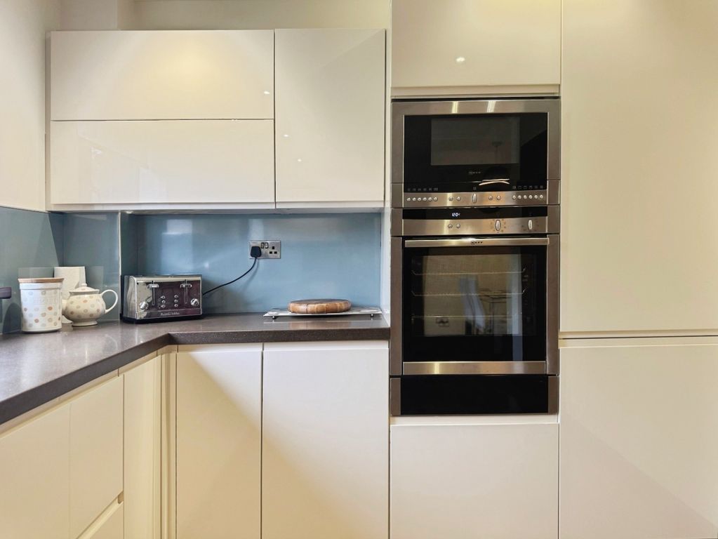 Additional image 16 of 6 bed detached house for saleLlys-Y-Dderwen, Llangennech, Llanelli, Carmarthenshire SA14