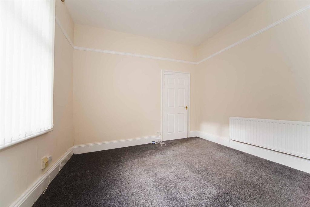 Property photo 3 of 23