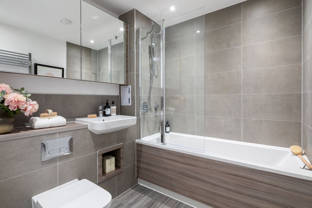 Property photo 3 of 5 25.02.05 Hepworth Place Dury Apts 2 Bed Sh-64