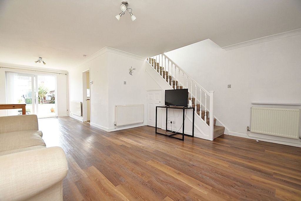 Property photo 2 of 14