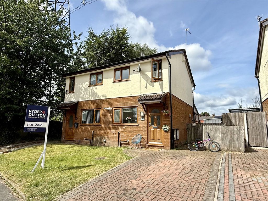 Property photo 1 of 14 External