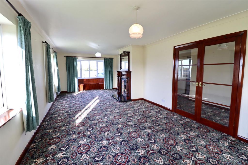 Property photo 3 of 13 Img_3853.Jpeg