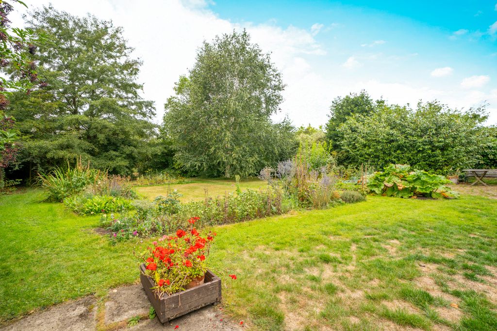 Property photo 2 of 23 28Dromeroad26