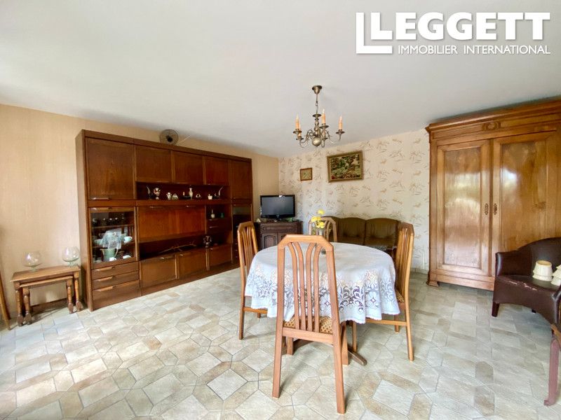 Property photo 3 of 10