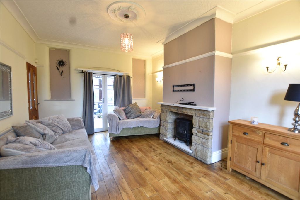 Property photo 3 of 16 Picture No. 20