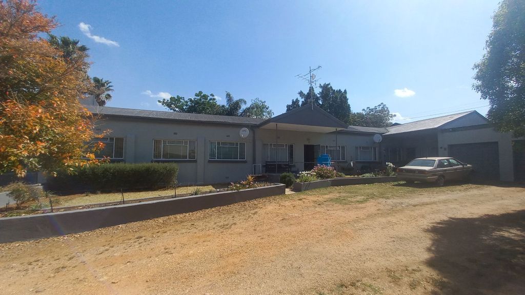 Property photo 1 of 34 1Sr1720313