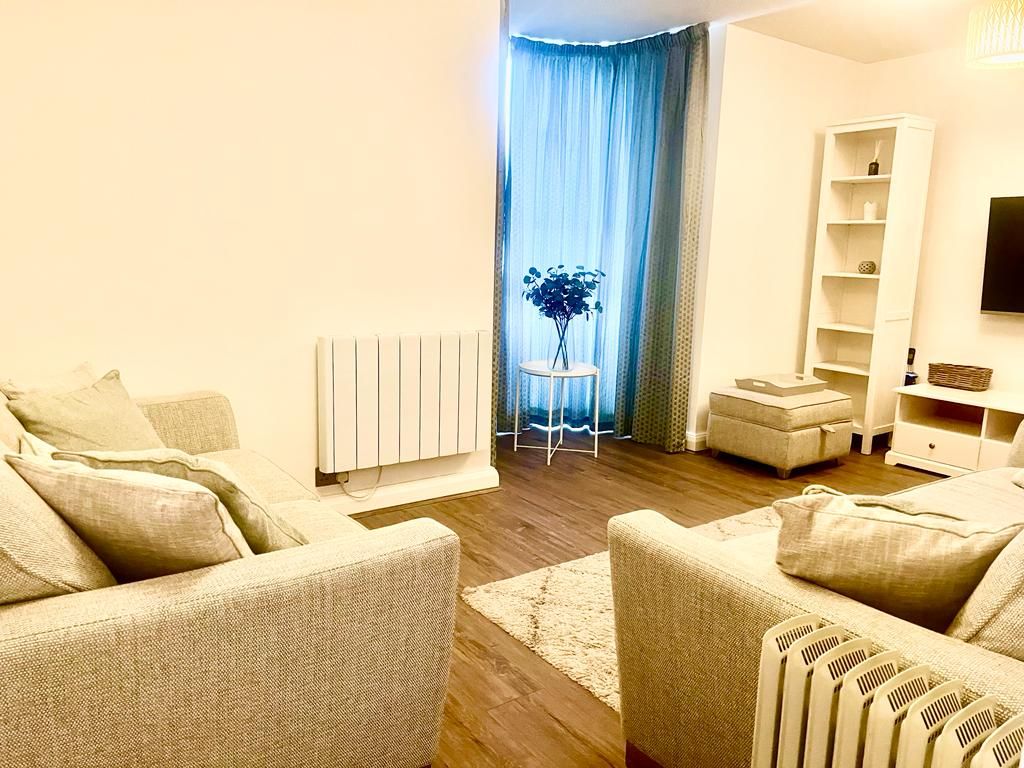 Property photo 2 of 9 Gallery