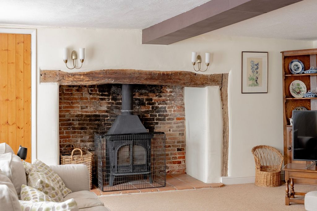 Property photo 3 of 31