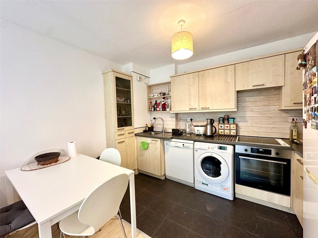 Property photo 1 of 17 Picture No. 13