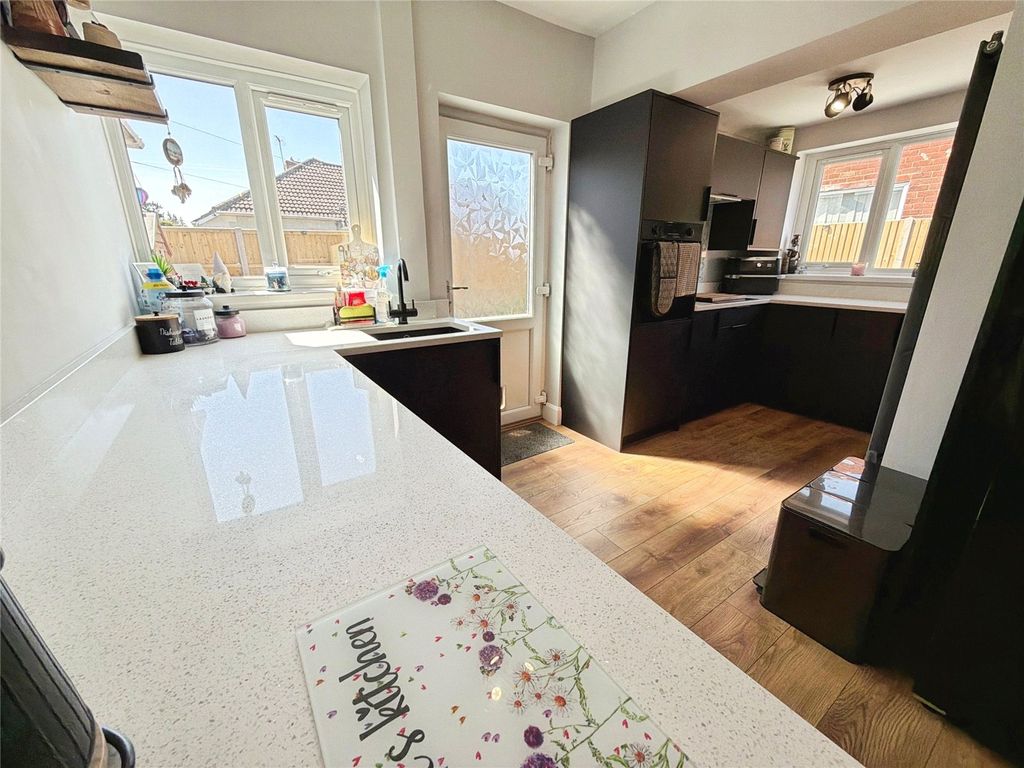 Property photo 3 of 16 Kitchen-Diner