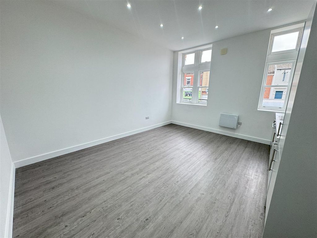 Property photo 3 of 11 Img_1582.Jpg