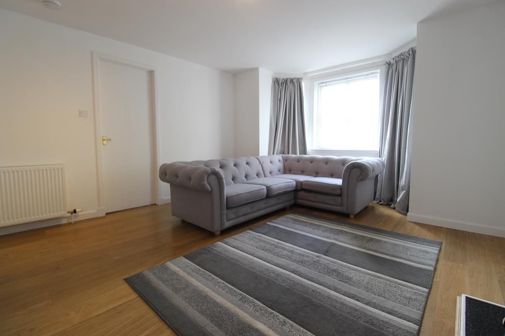 Property photo 1 of 9 L